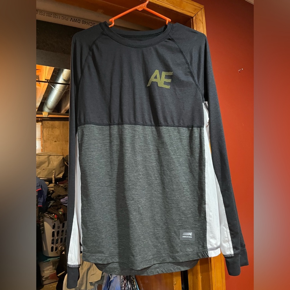American Eagle Outfitters Men's Black and Gray Long Sleeve Shirt